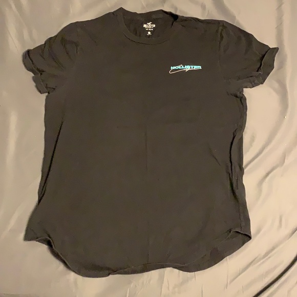 Hollister Graphic Tee - Picture 1 of 2